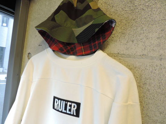 Tokyogimmicks ruler football.JPG